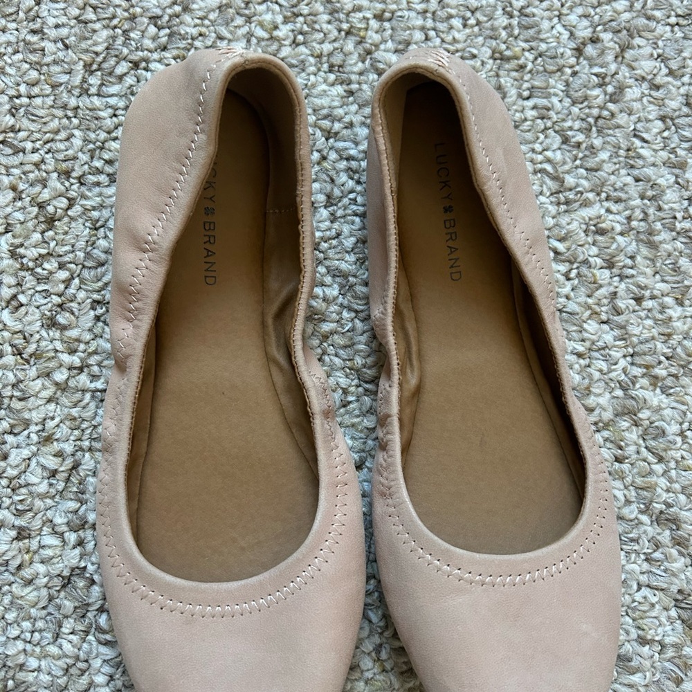 Lucky Brand Women's Cream Ballet Flats